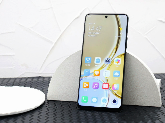 12G运行内存手机（最便宜的3款12GB+256GB手机）