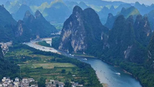 国庆小长假适合和家人朋友去哪玩？推荐8个旅游宝藏地