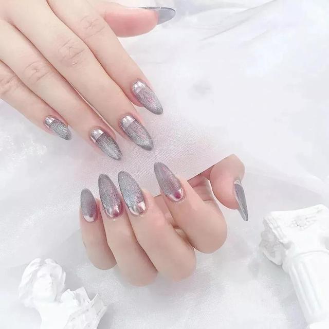 自然的猫眼美甲，超闪的猫眼美甲，美爆了！