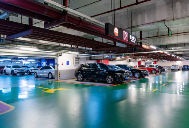 如何选择地下车位，如何选择地下车位置（买车位选地上车位还是选地下车位）