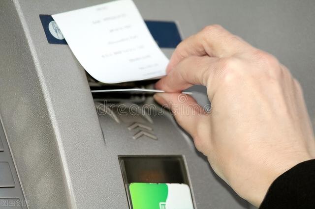 信用卡可以当工资卡吗，信用卡能当工资卡用吗（信用卡和储蓄卡的区别）