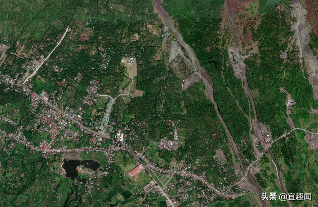 实拍菲律宾布卢桑火山喷发，菲律宾火山将喷发：为什么喷发