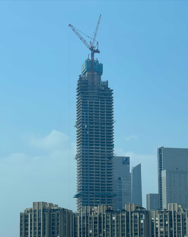 南京国际金融中心，南京cbd进展为什么慢（300米以上超高层建筑超10个——将发展成全球新兴摩天都市）