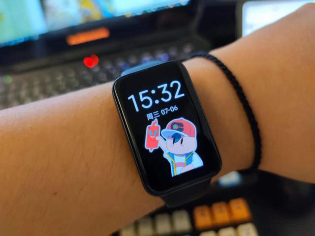 小米手环怎么开机呀，小米手环怎么用开机（Pro一周使用体验）