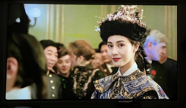 快看我这闪闪发光的大眼睛♡，大眼睛图书馆总部电话（大眼橙X11家用投影仪真的好用吗）