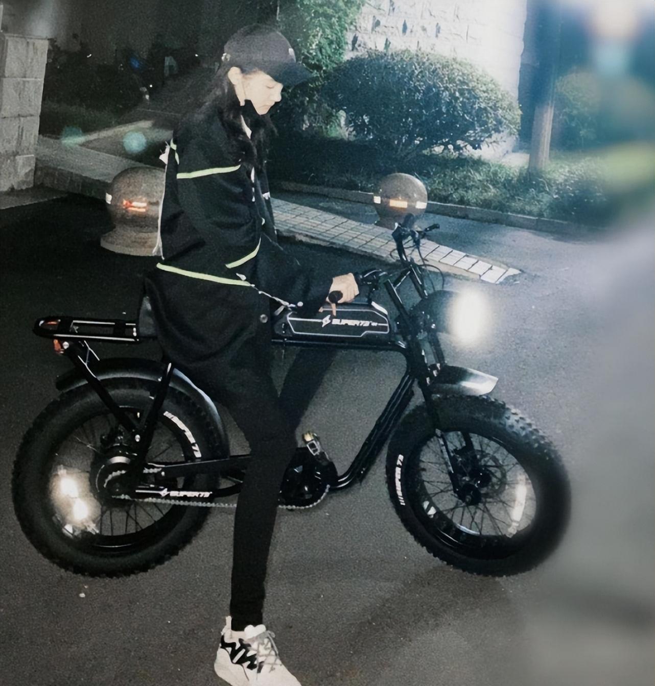 鹿晗女朋友是谁，鹿晗女朋友是谁什么时候在一起（公开恋情4年多低调且幸福）