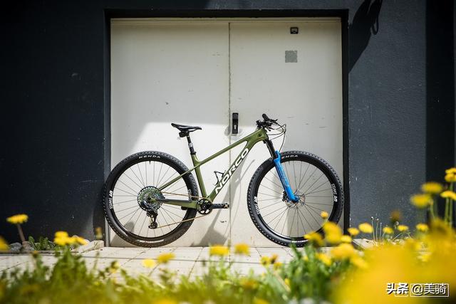 山地自行车全面图，山地世界杯赛场的9辆顶级XC硬尾山地车