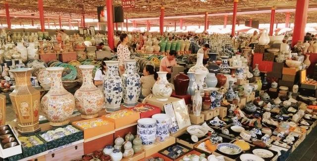 潘家园古玩市场，从地摊到闻名的潘家园市场