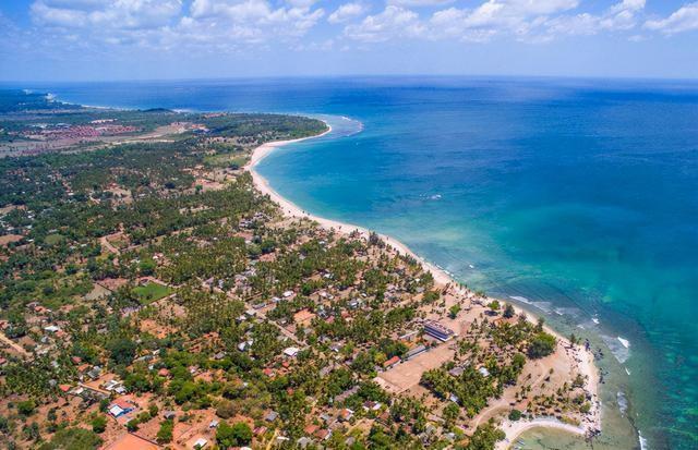 2004年海啸，2004年12月发生了什么海啸（引起海啸席卷15国29万人遇难）