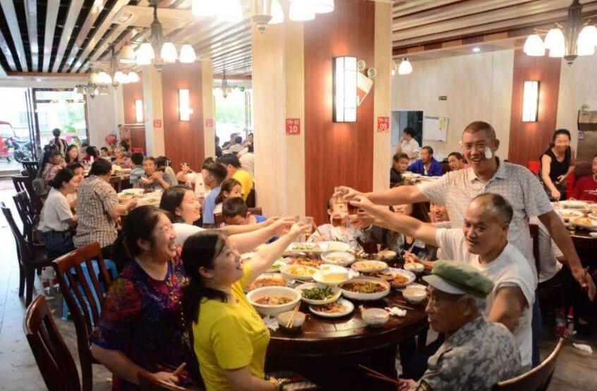 饭店营销案例（四川老板开菜馆）