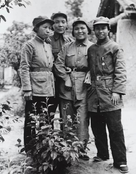 马家军的覆灭，马家军的凶残（毛泽东一向主张优待俘虏）