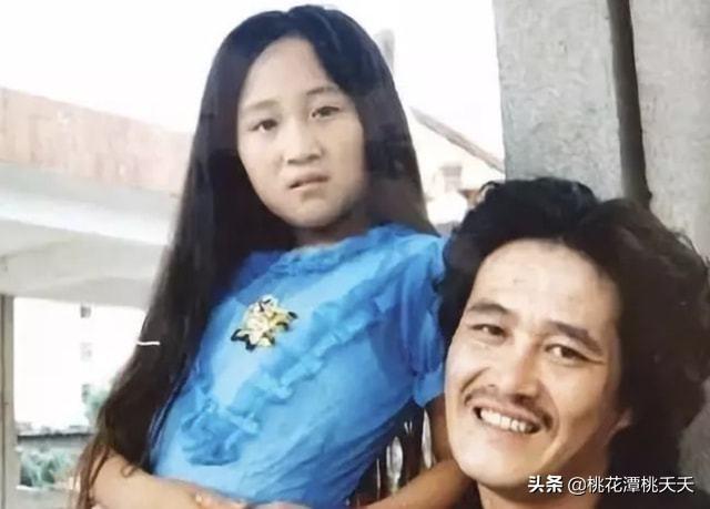 赵本山妻子葛淑珍，什么是鞭策（赵本山对前妻的影响有多深）