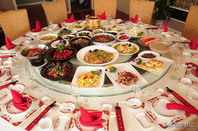 中国顶级小吃之都排名，国内小吃之都十大排行榜（联合国评选的“8大美食之都”）