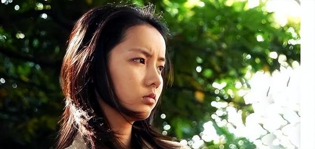 “一脸苦相”的6位女星，五官凑在一起，越看越丧，可惜了