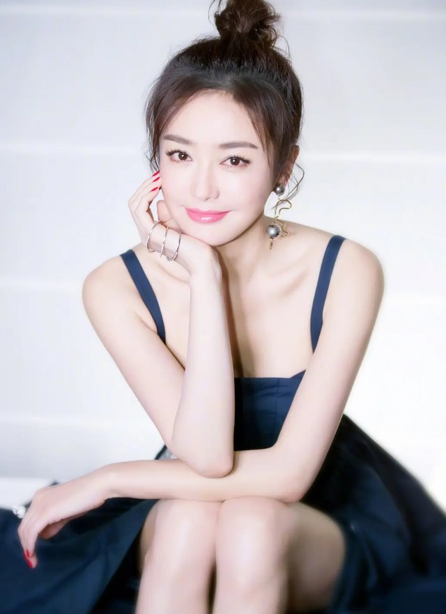 秦岚结婚了吗，秦岚四十岁还没有结婚（秦岚：两段感情无疾而终）