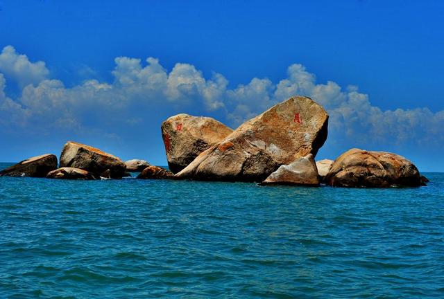 2022年情人节多少号 适合去哪里玩，2022年情人节多少号（2022年情人节打卡圣地）