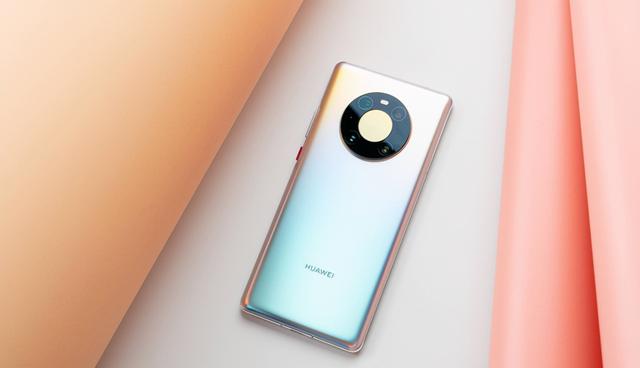 苹果手机和华为手机哪个好，华为手机和苹果相比哪个性价比高（华为和苹果有什么差距）