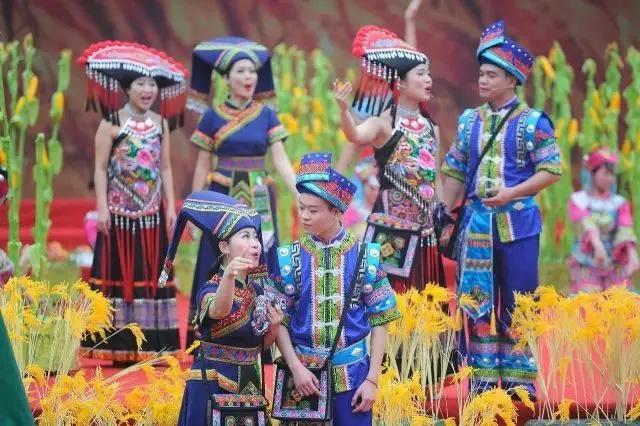 三月三的风俗有哪些，三月三有什么风俗活动（农村老人直言“三月三要出门”）