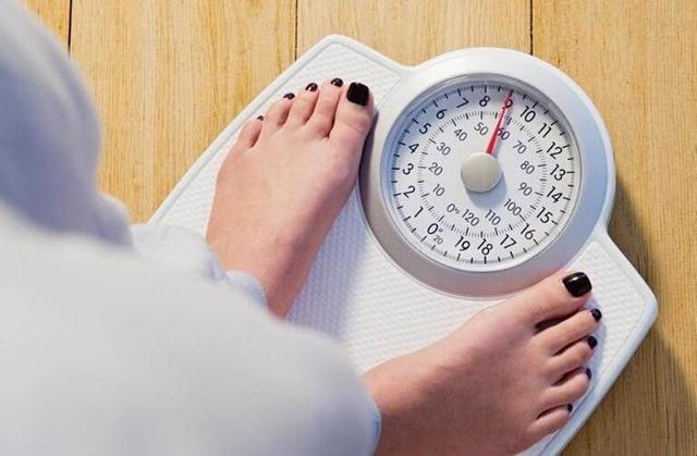 冬天减肥和夏天减肥哪个效果好，一星期减肥10斤暴瘦法（牢记“2忌、3戒、3坚持”）