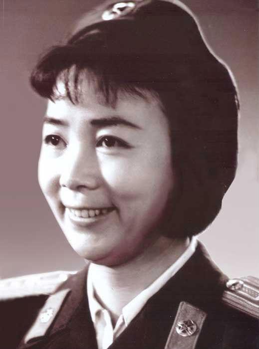 大陆女明星排行榜，中国女演员名单大全（给“22大明星”中12位女星演技排个名）