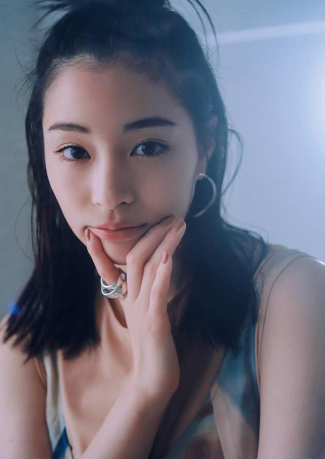 广濑爱丽丝身价，日本原色美女图鉴