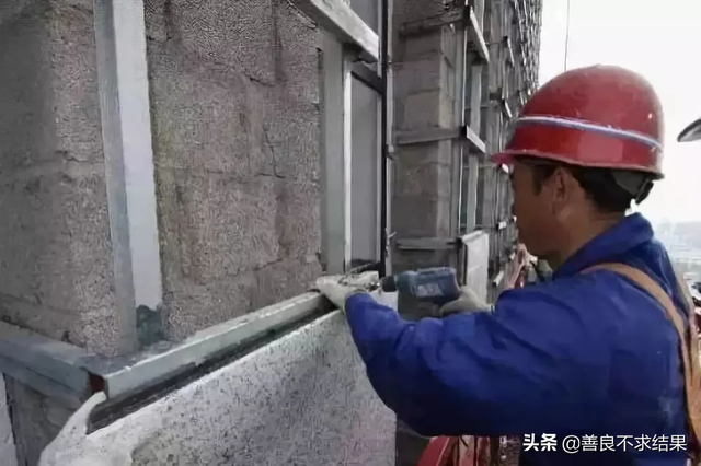 贴墙砖水泥厚度一般多少，