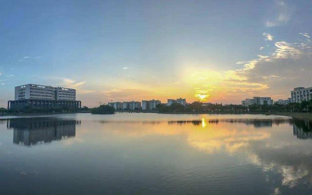 广东科学技术职业学院，广东科学技术职业学院怎么走（广东科学技术职业学院成人高考报名函授报名专科本科专业招生简章）