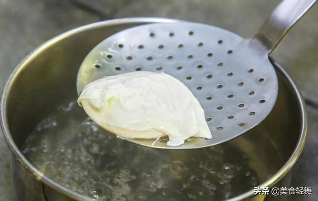 10条白醋的生活小妙用，吃白醋的好处（盐、白醋、小苏打在生活中的30种妙用）