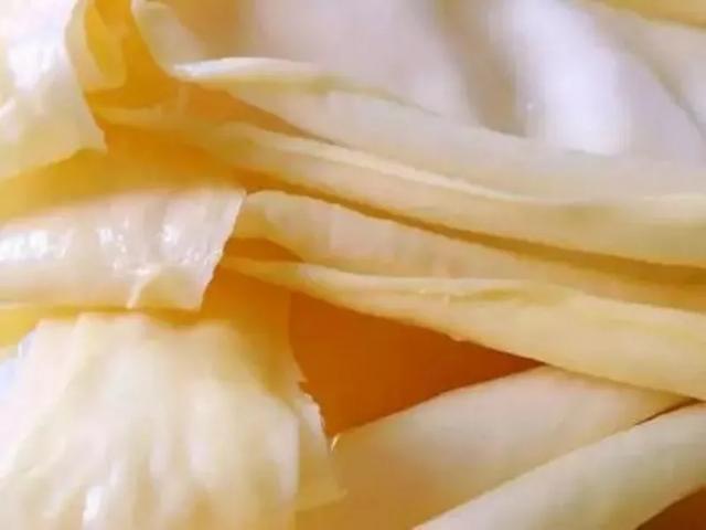 乳扇是什么，昆明乳扇是什么（大理·风物，乳扇的N种吃法）