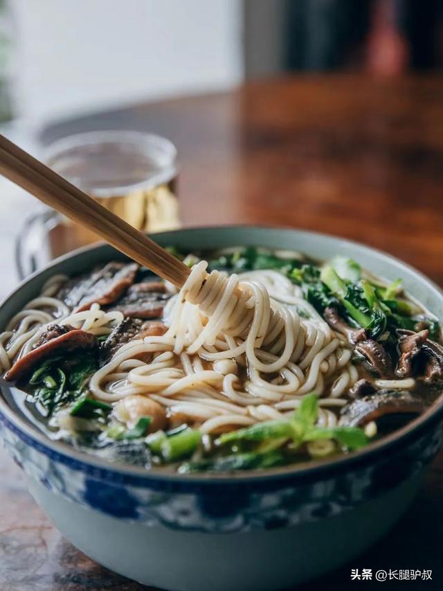 抚仙湖要门票吗，抚仙湖攻略一日游（挖到李健超爱的神仙小城）