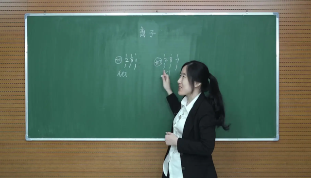 教资面试是同组淘汰吗，教资面试每一组都会淘汰人吗（教资面试考官做这些举动）