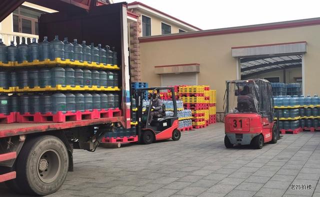 中国矿泉水品牌，矿泉水排名（学会与中华老字号品牌崂山矿泉深度互动）