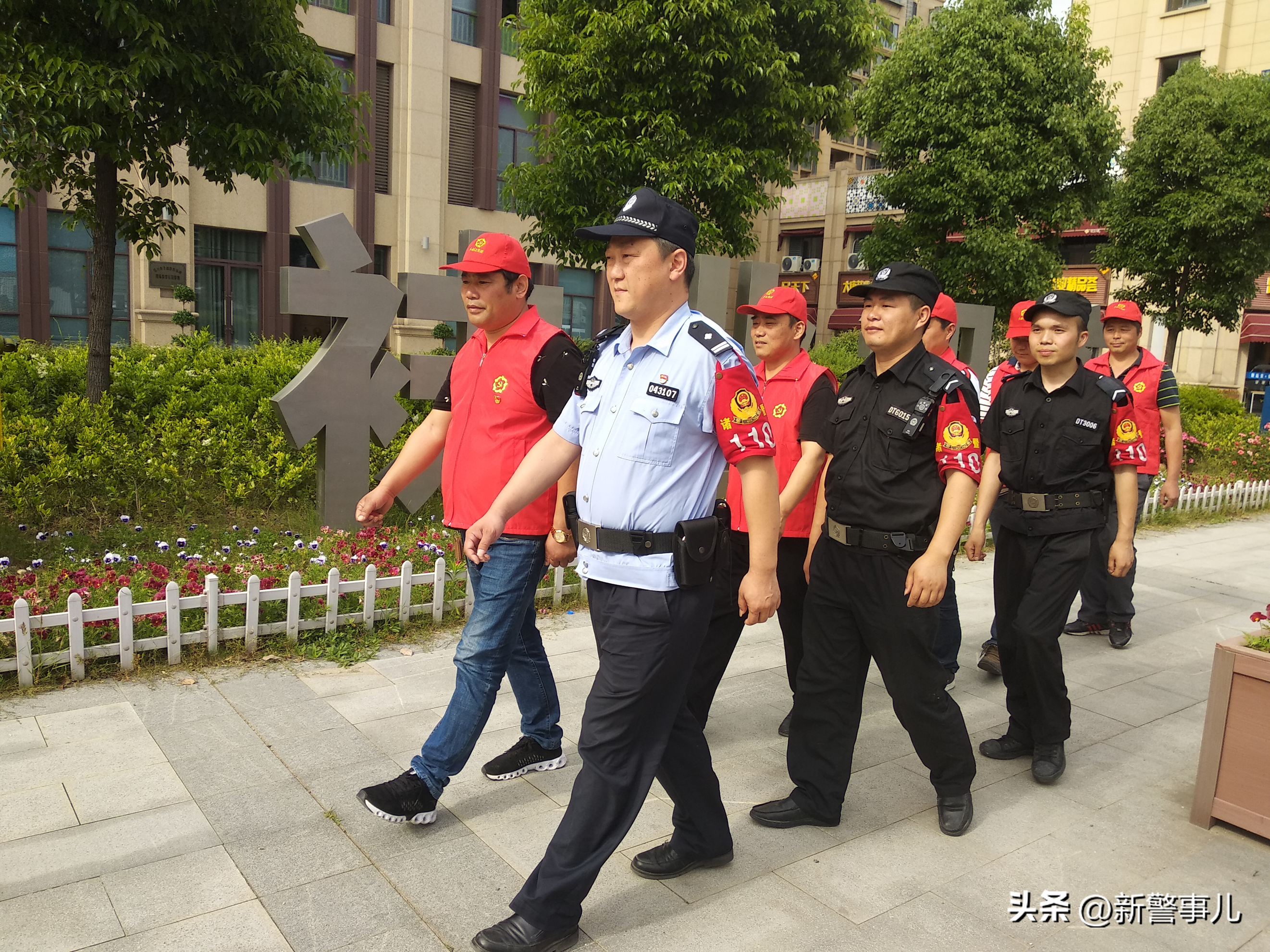 曲一线是谁_曲一线是人名吗，为什么叫曲一线（“大唐不夜城”的平安曲）