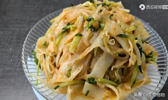 电饼铛做凉皮最简单的做法，在家用电饼铛做凉皮怎么做（电饼铛做凉皮的正确做法）