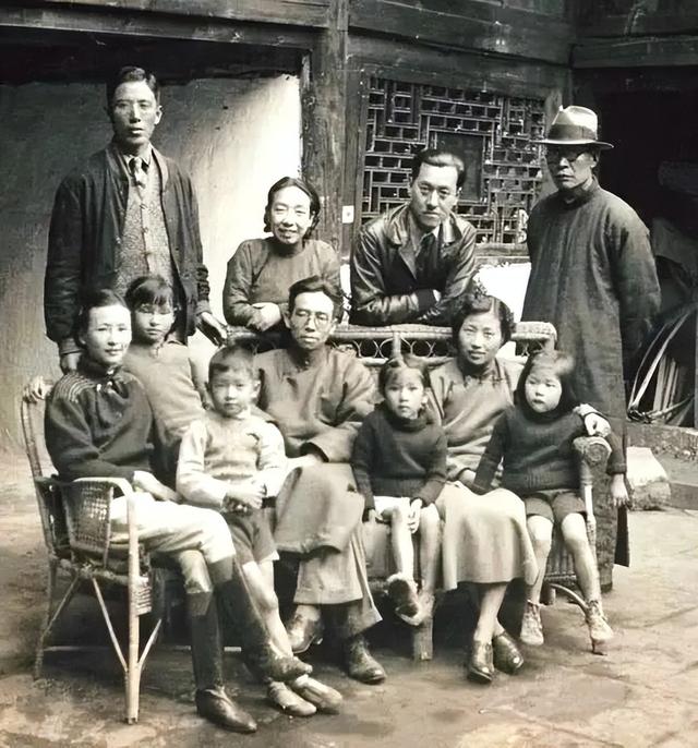 金岳霖先生，金岳霖先生阅读答案（和林徽因是什么关系）