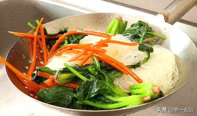 碱性食物排名第一名，世界最强碱性食物排行（也要吃的6种“碱性”菜）