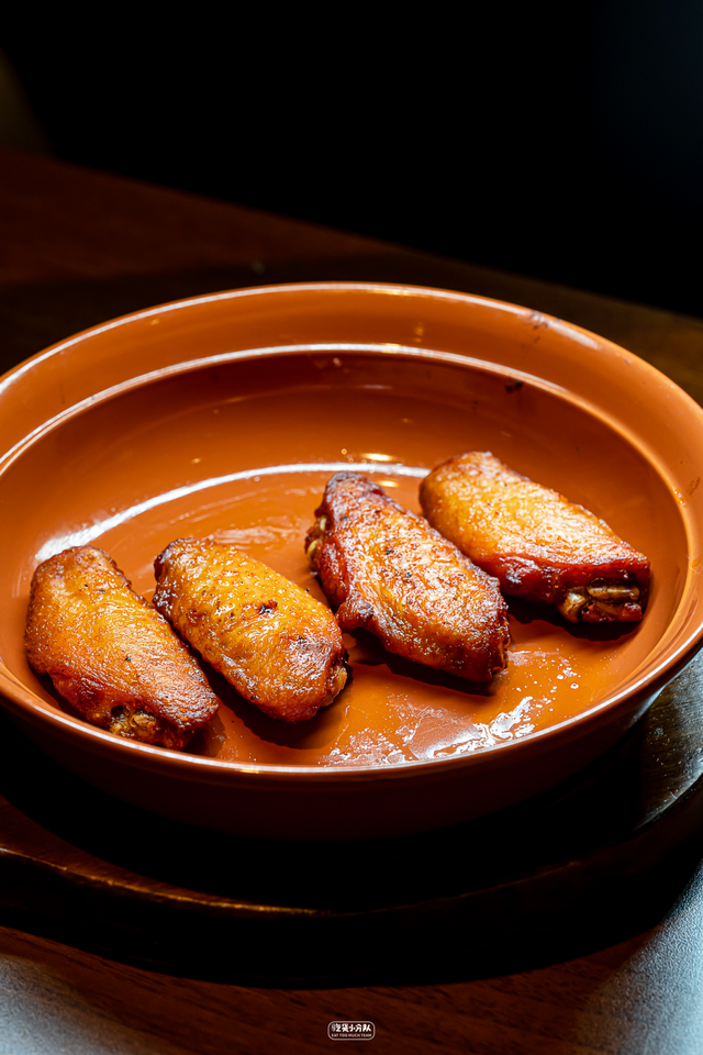 左刀右叉还是左叉右刀，左刀右叉还是左叉右刀（别再问萨莉亚，有没有倒闭了）