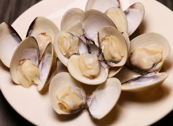 女性温补又不上火的食物，女人吃什么补品不上火（建议女人：秋天不要太节俭）