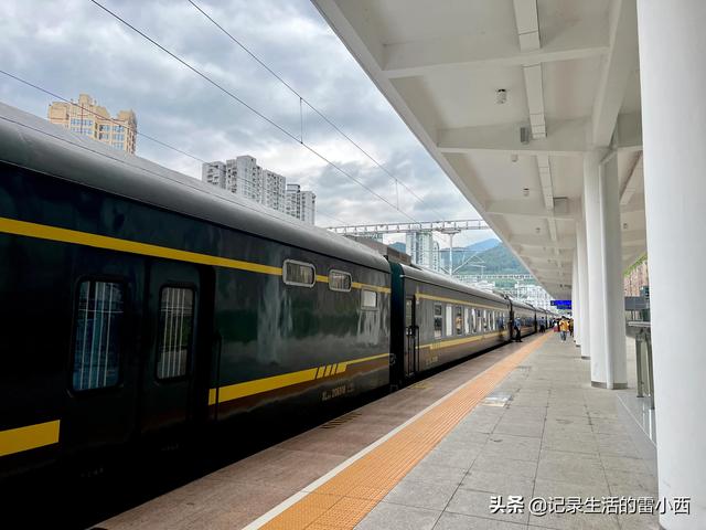 仙女山旅游攻略，重庆旅游景点 仙女山（推荐你去这个免费地方玩）