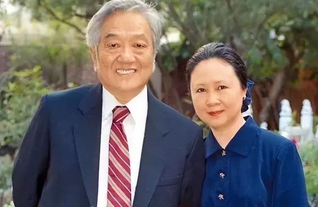琼瑶的婚姻史，“爱情教母”琼瑶到了暮年