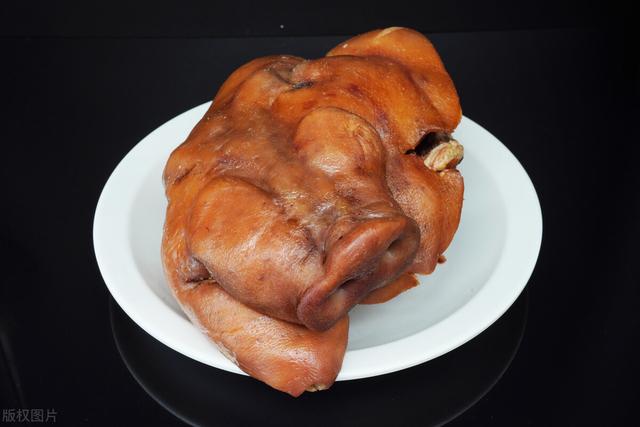 卤汁怎么做好吃，卤面的卤汁怎么做好吃（学会这个万能卤汁）