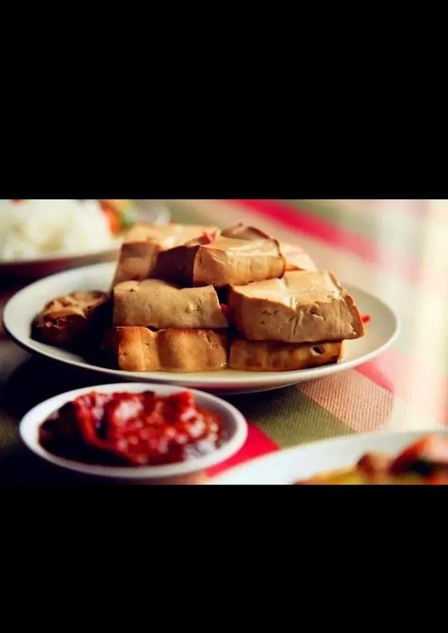 烟熏豆腐怎么做好吃，孔府家常菜——熏豆腐