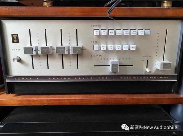 哈曼卡顿和jbl，jbl和哈曼卡顿是什么关系（经典永流传，不朽的JBL名箱）