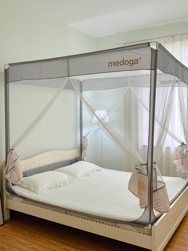 宝宝能感觉到妈妈睡旁边吗，新生儿要挨着妈妈睡吗（那就居家带娃睡大觉）