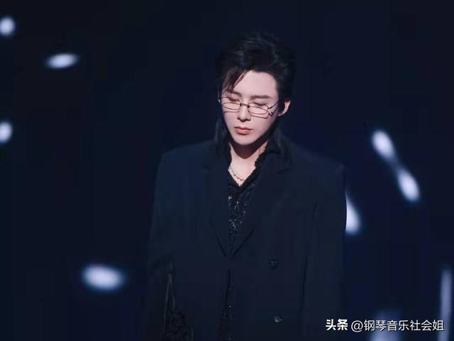 最火的音乐2020排行前10名，2020最好听的歌曲前十名（2022上半年音乐榜）