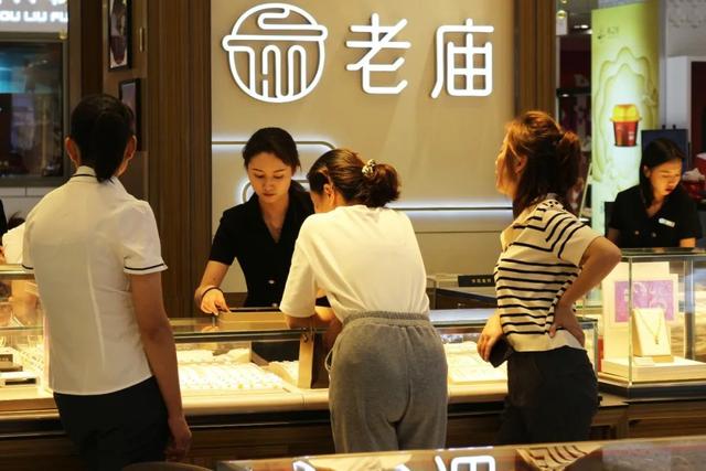 国内知名珠宝品牌你知道几个呢，买珠宝选什么牌子好