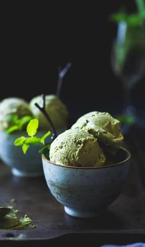 小清新好看的冰淇淋图片大全 夏天就是要来一支冰激凌吃的啊,小清新冰淇淋背景图(冰激凌壁纸:夏日炎炎) 小清新好看的冰淇淋图片大全 夏天就是要来一支冰激凌吃的啊,小清新冰淇淋背景图(冰激凌壁纸:夏日炎炎)