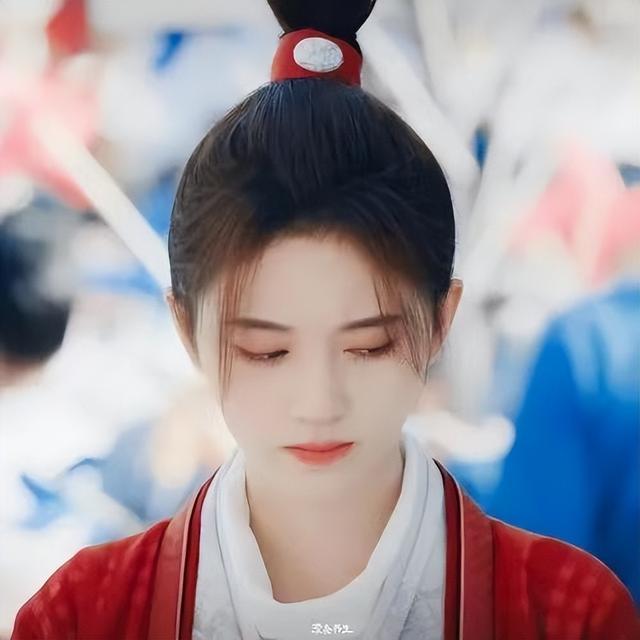 真人二次元/萝莉/同一个人/适合组头/高清  拿图点赞眼瞎别拿。，微信头像，真人二次元/萝莉/同一个人/适合组头/高清  拿图点赞眼瞎别拿。（这13位女星的反串）