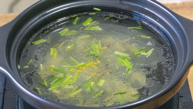 年夜饭怎么做炸货，过年吃的炸货（8道过年必备炸货）