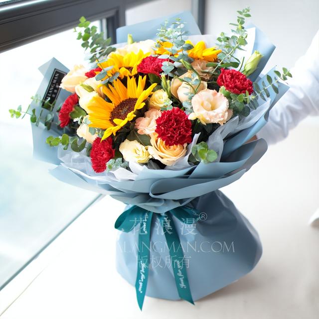 送同事鲜花祝福语，送同事鲜花祝福语卡片简短（给同事送鲜花要注意的7件事）